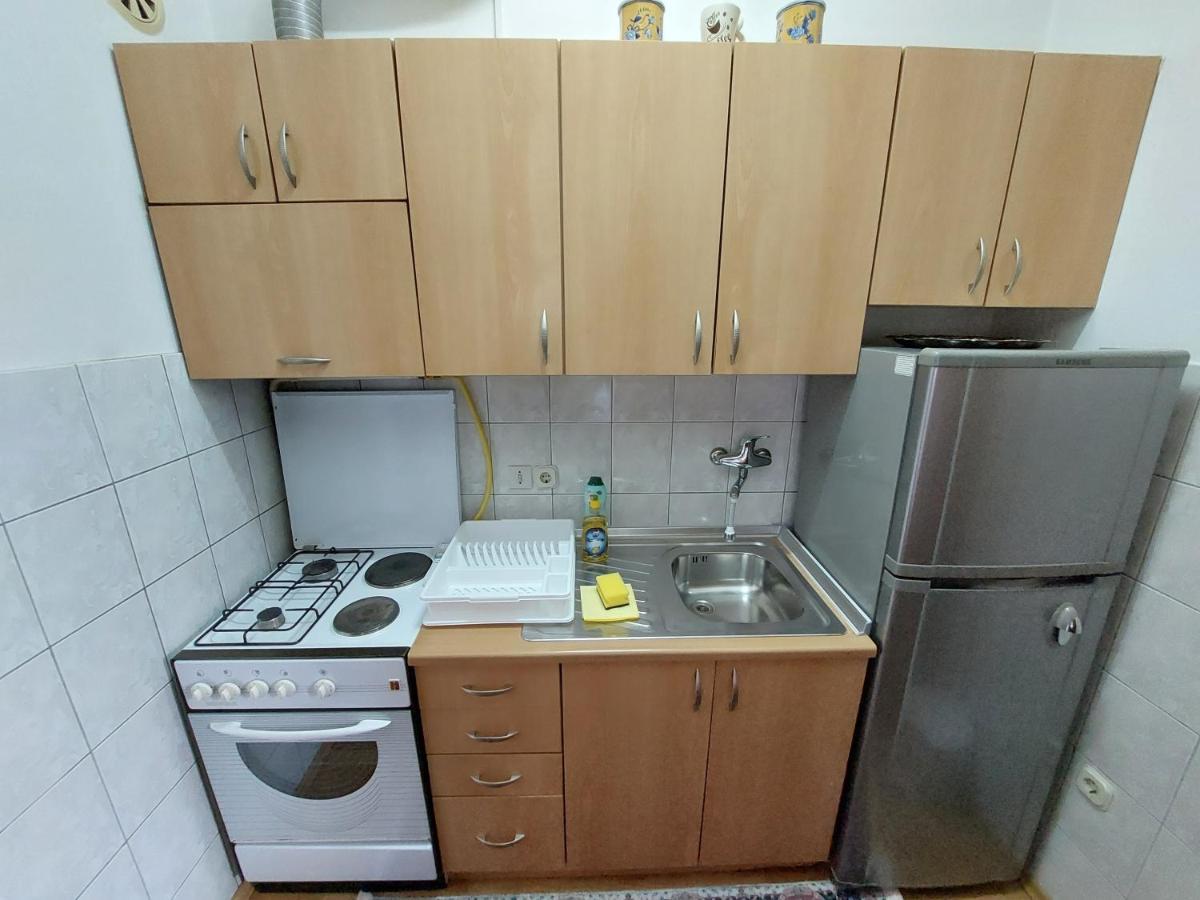 Apartment Honey Free Parking Сараєво Екстер'єр фото